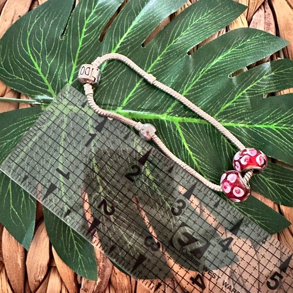 Pandora Sterling signed 925 Bracelet with two Murano sterling beads. - Picture 10 of 10